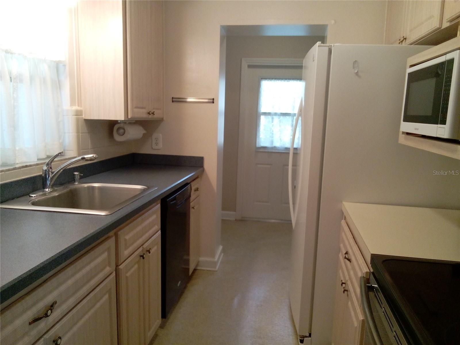 LEESBURG WHISPERING PINES - Residential