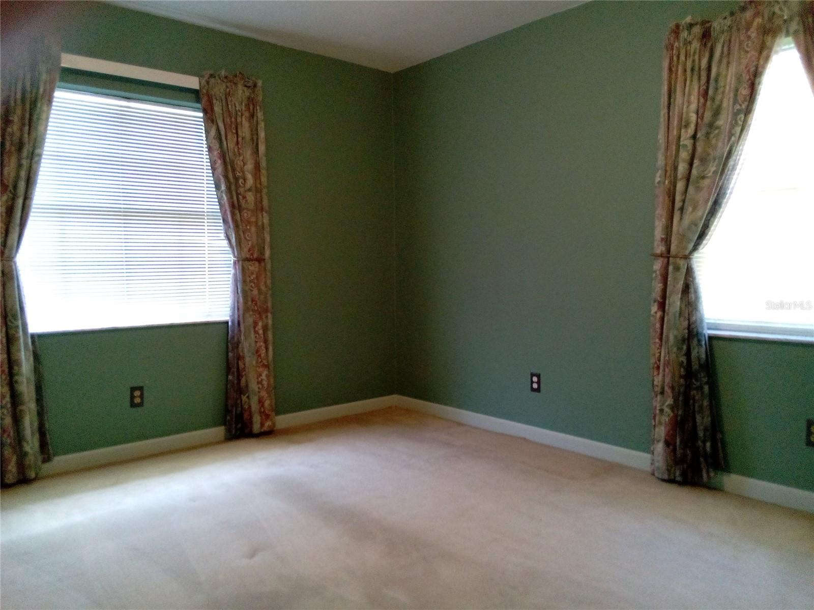 LEESBURG WHISPERING PINES - Residential