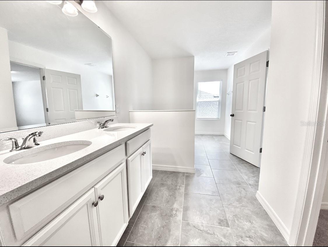 DAVENPORT ESTATES PHASE 2 - Residential Lease