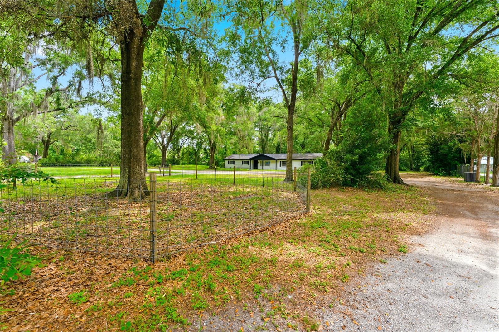 LAKE ANNE ESTATES SUB - Residential
