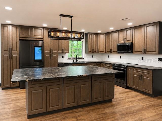 LAKE ANNE ESTATES SUB - Residential