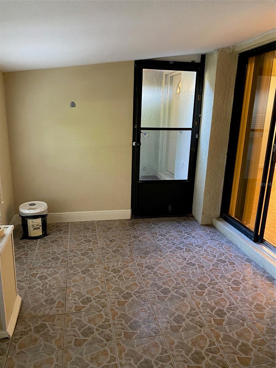 WEDGEWOOD TENNIS VILLAS - Residential Lease