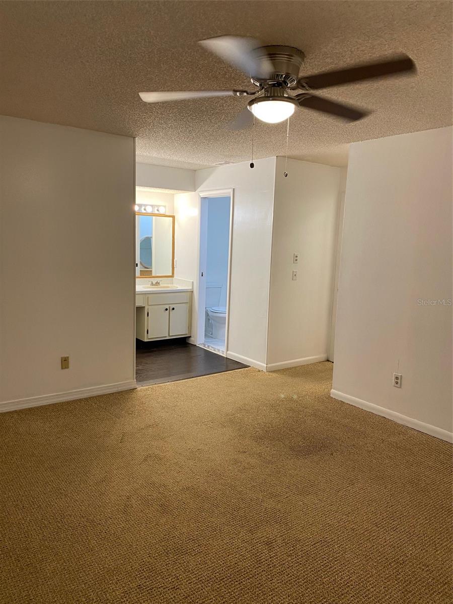WEDGEWOOD TENNIS VILLAS - Residential Lease
