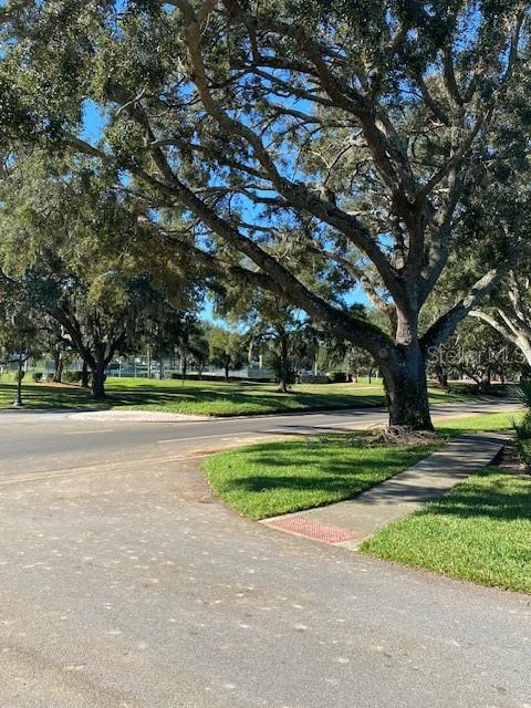 WEDGEWOOD TENNIS VILLAS - Residential Lease
