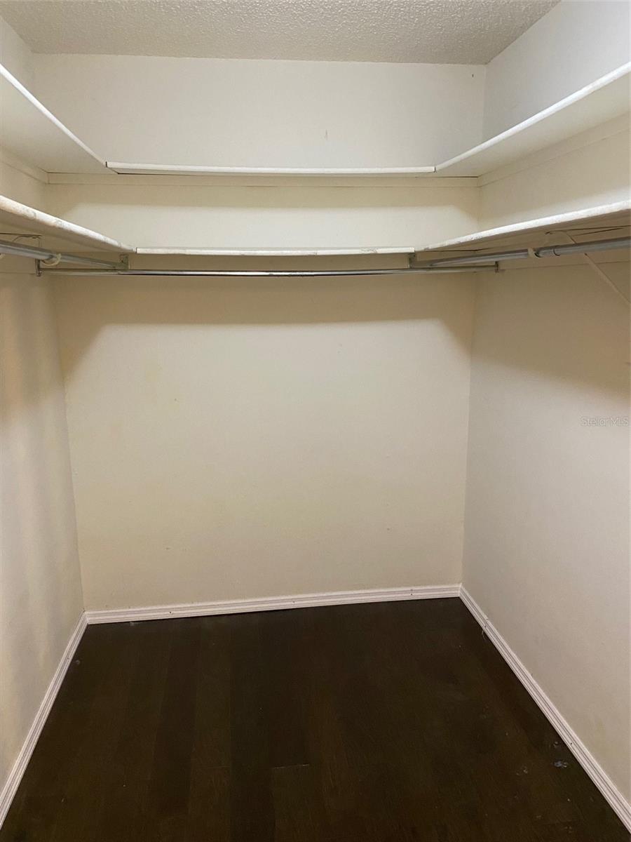WEDGEWOOD TENNIS VILLAS - Residential Lease