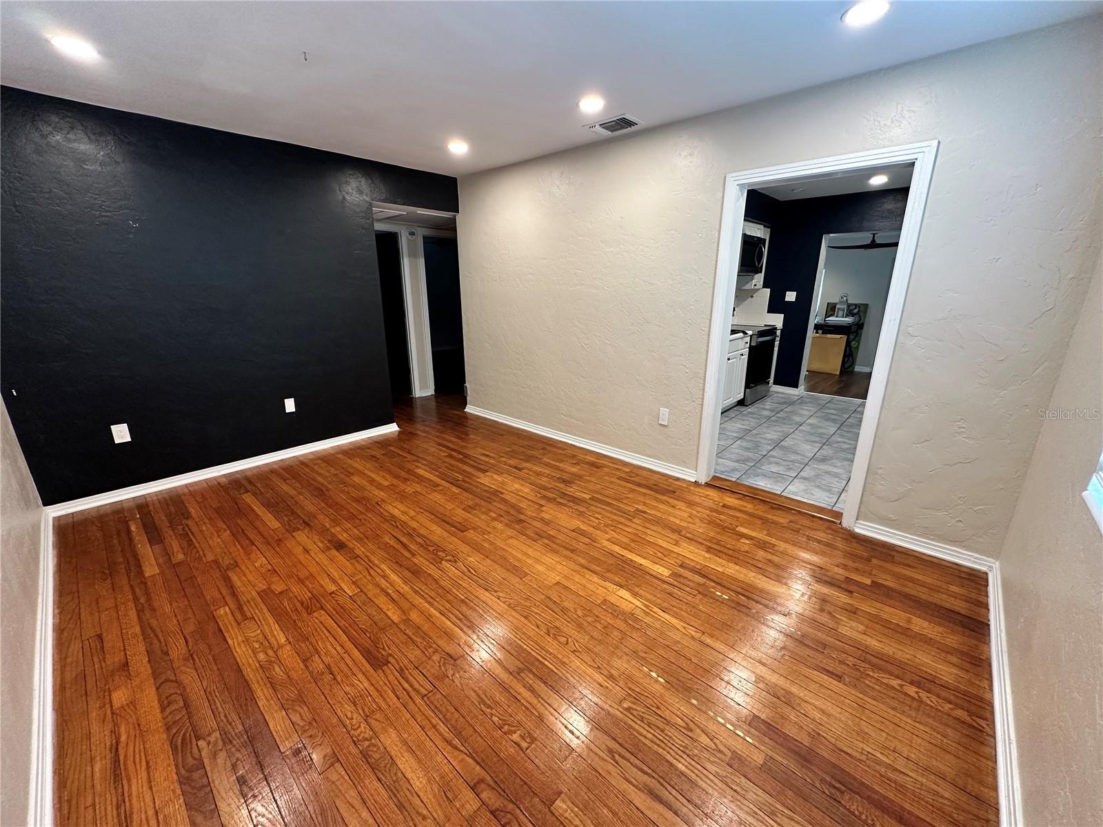 HIGHVIEW SUB BLK C, LOT 10 - Residential