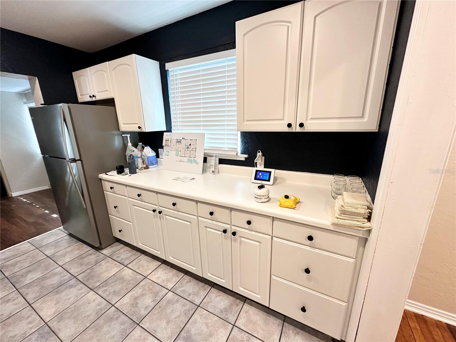 HIGHVIEW SUB BLK C, LOT 10 - Residential