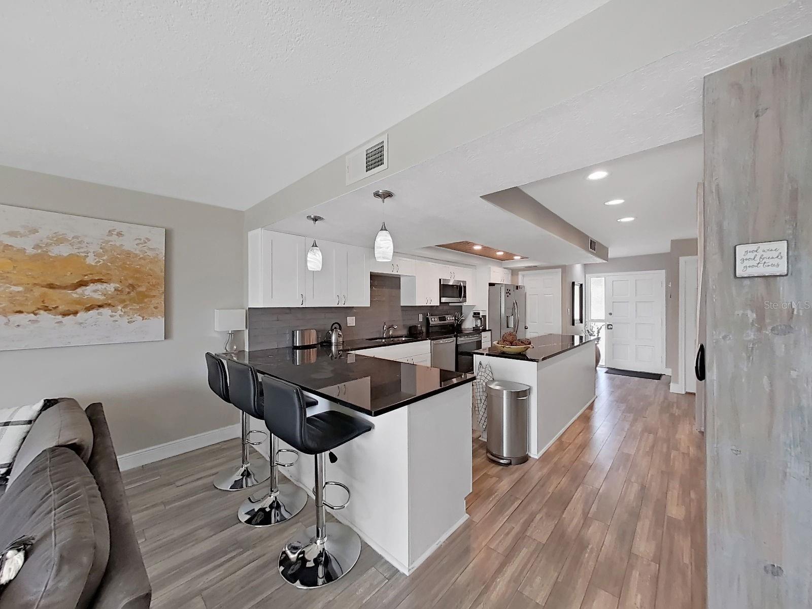 SOUTH PAULA POINT CONDO - Residential