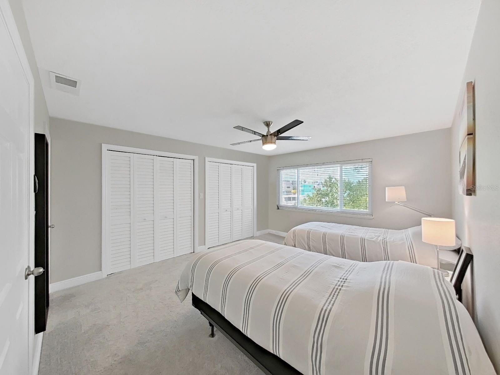 SOUTH PAULA POINT CONDO - Residential