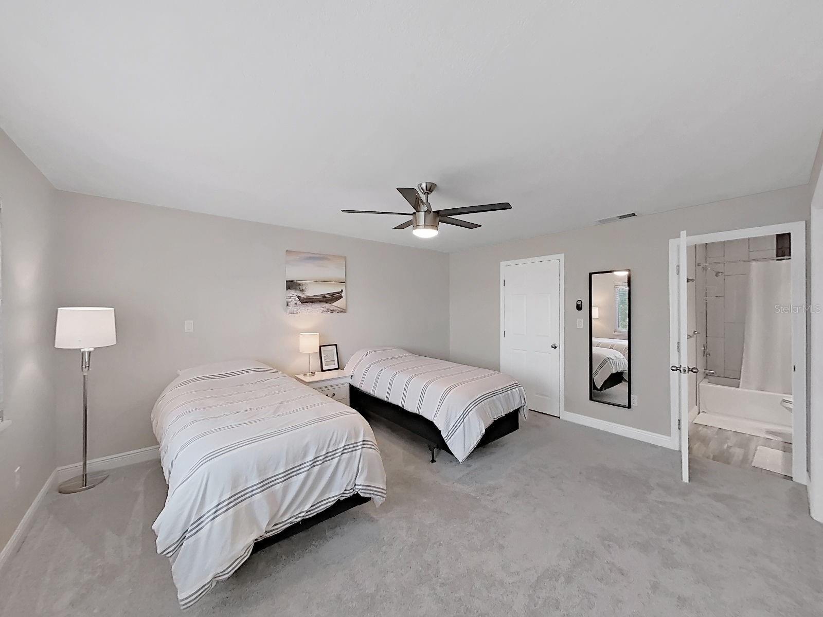 SOUTH PAULA POINT CONDO - Residential