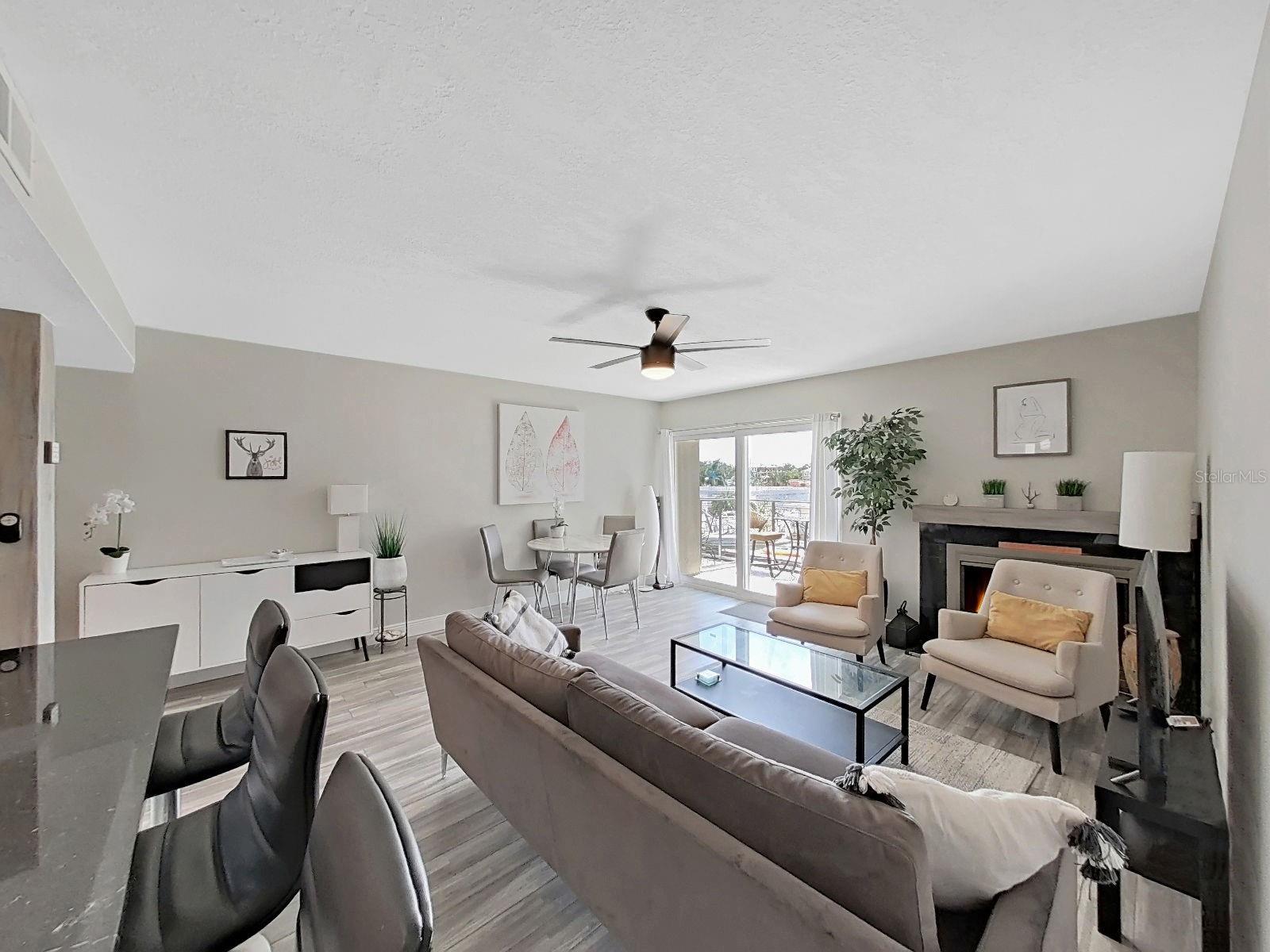 SOUTH PAULA POINT CONDO - Residential