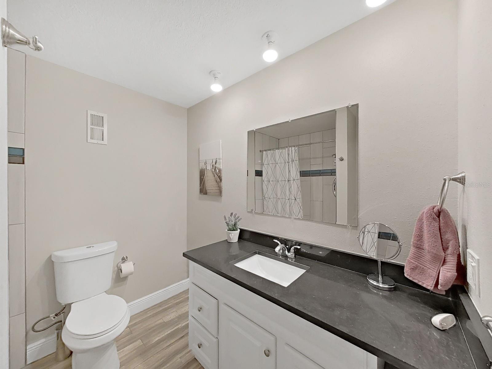 SOUTH PAULA POINT CONDO - Residential