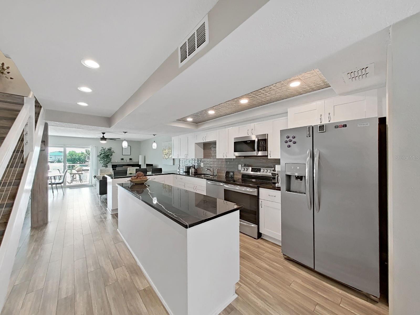 SOUTH PAULA POINT CONDO - Residential