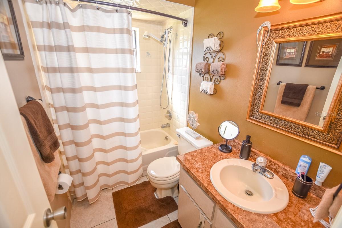Florida Shores 01 - Residential