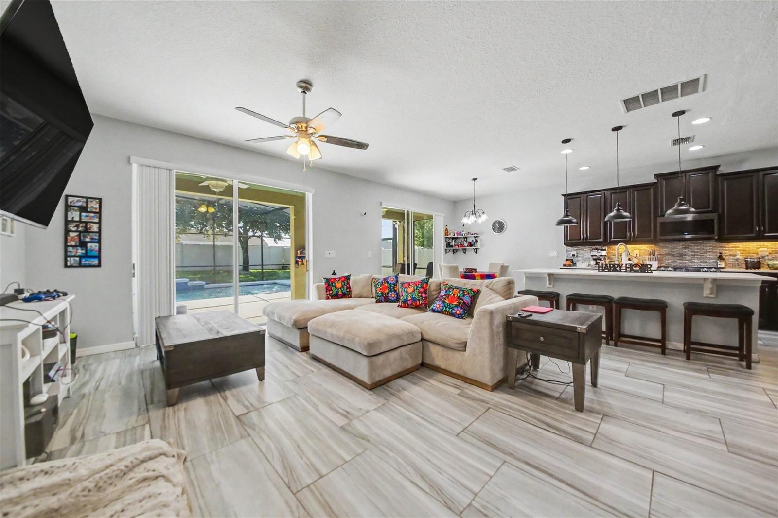 WOLF CREEK RIDGE - Residential