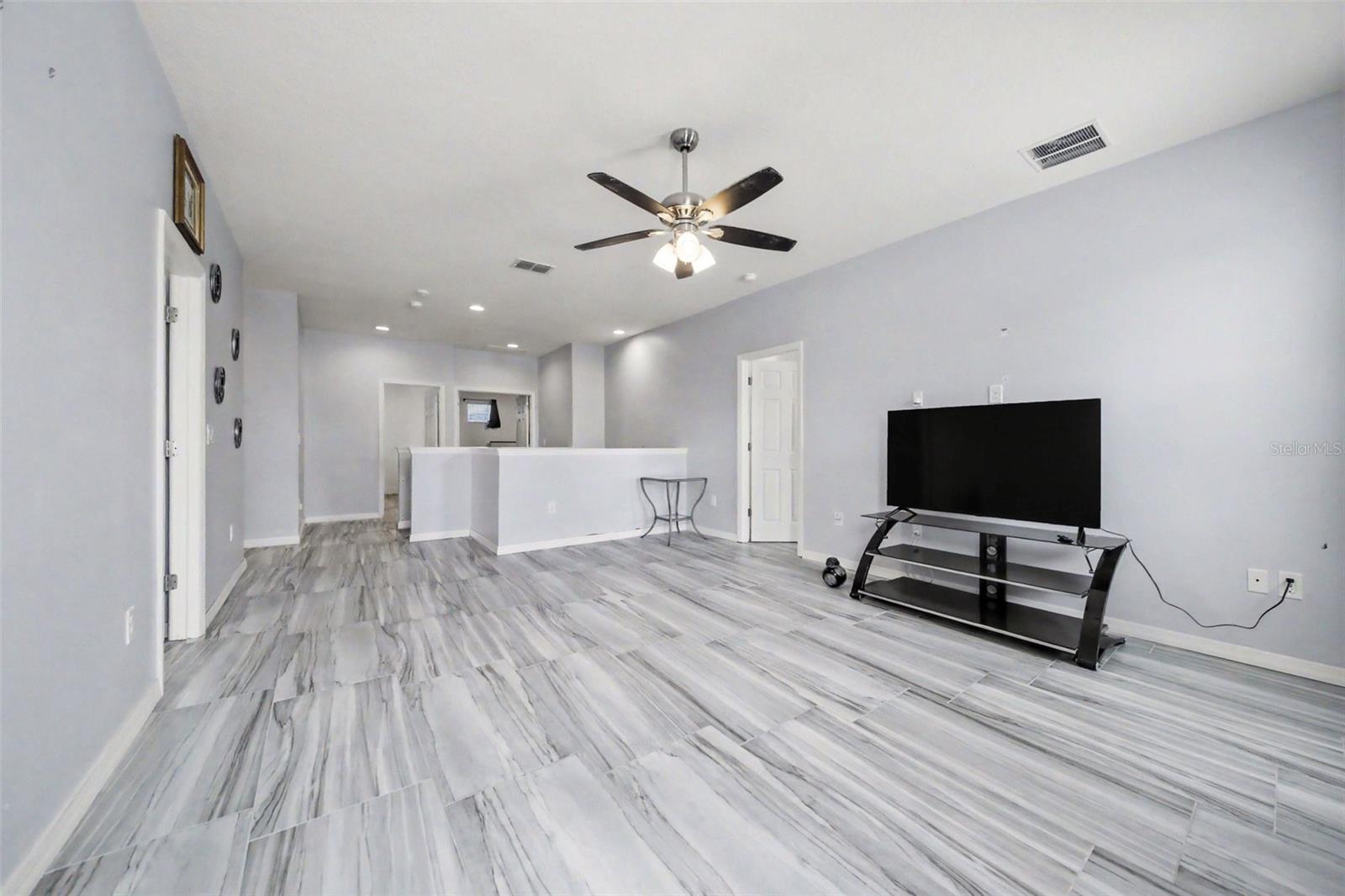 WOLF CREEK RIDGE - Residential