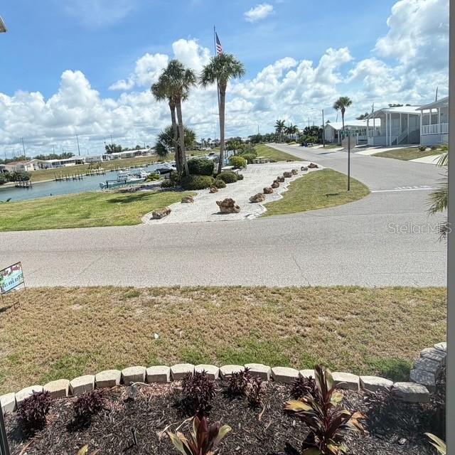COUNTRY CLUB ESTATES - Residential