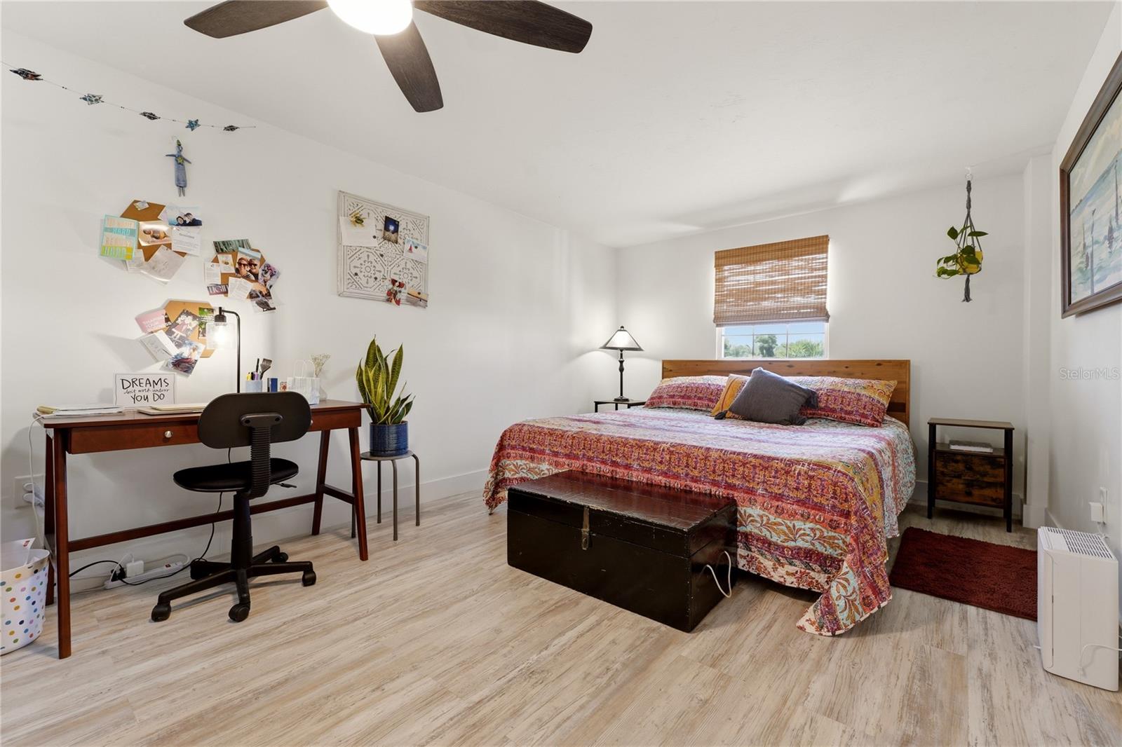 SOUTH VENICE - Residential