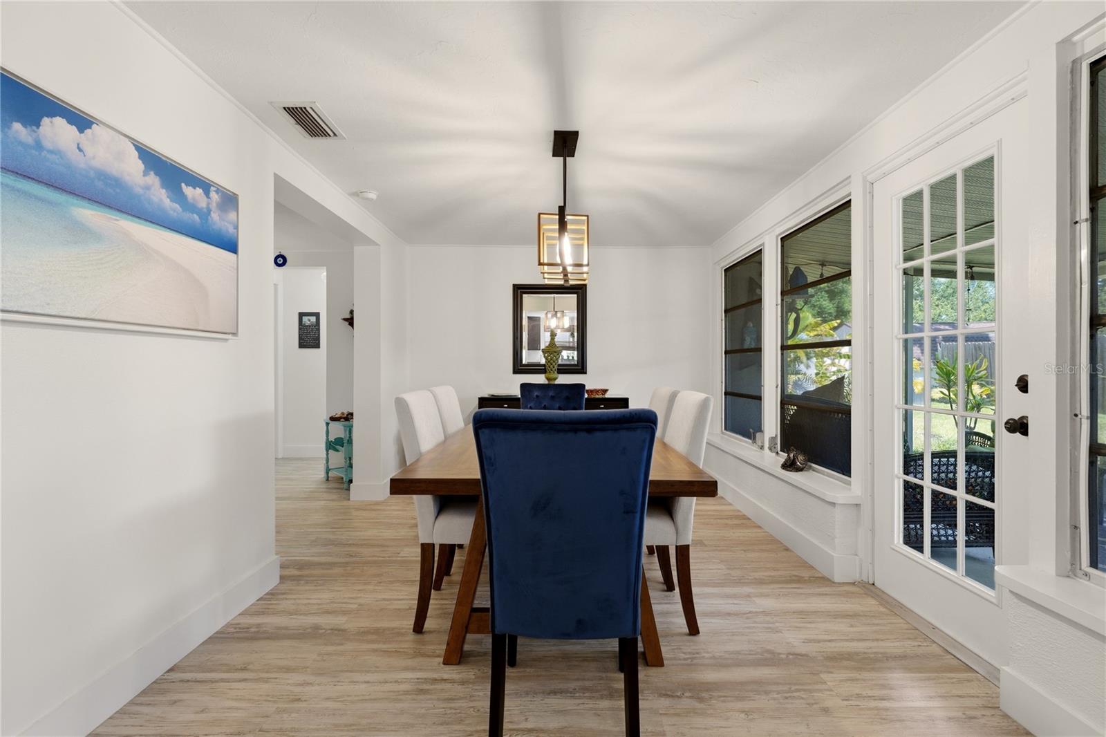 SOUTH VENICE - Residential