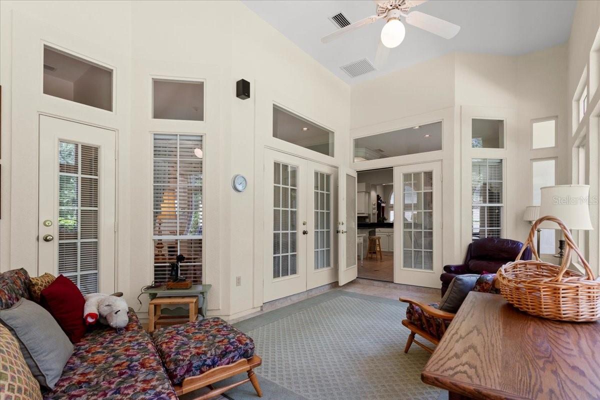 ASHTON - Residential