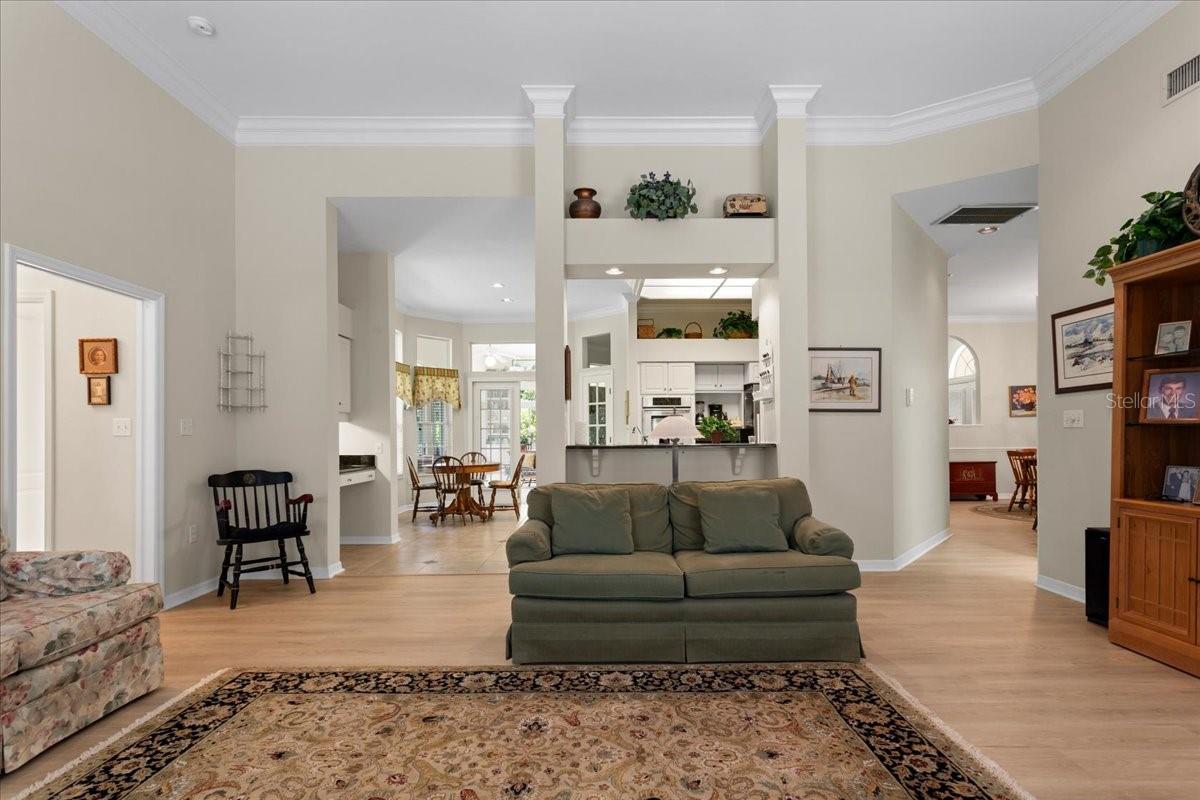 ASHTON - Residential