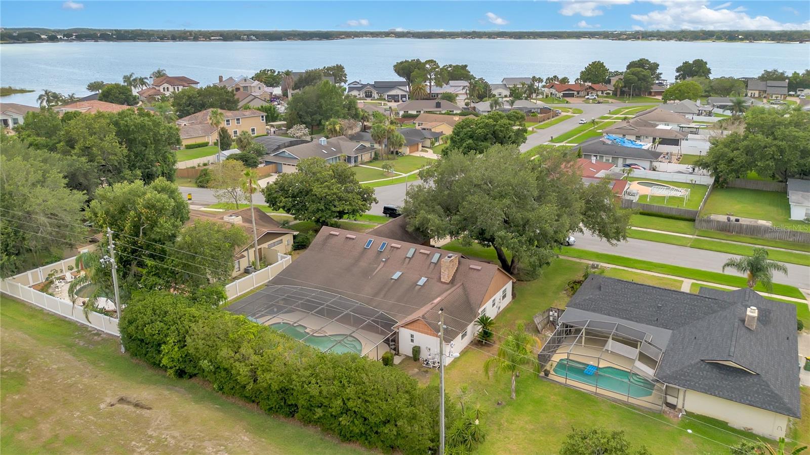 LAKE CONWAY SHORES - Residential