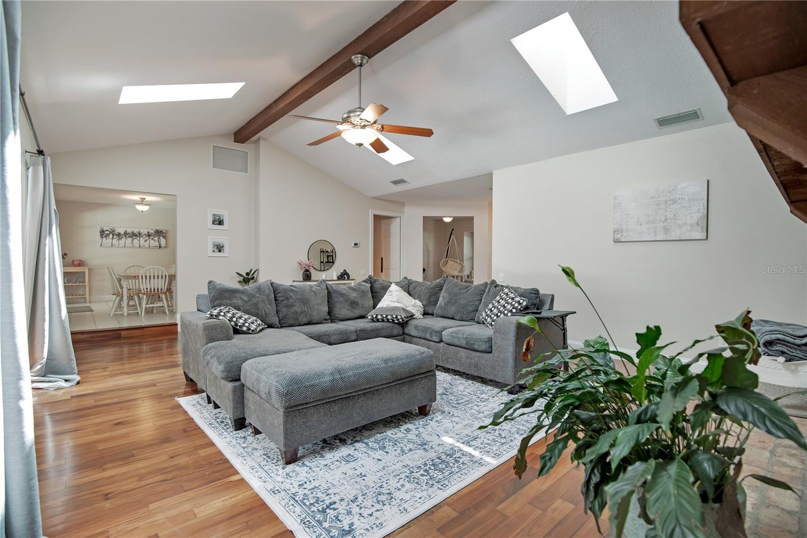 LAKE CONWAY SHORES - Residential