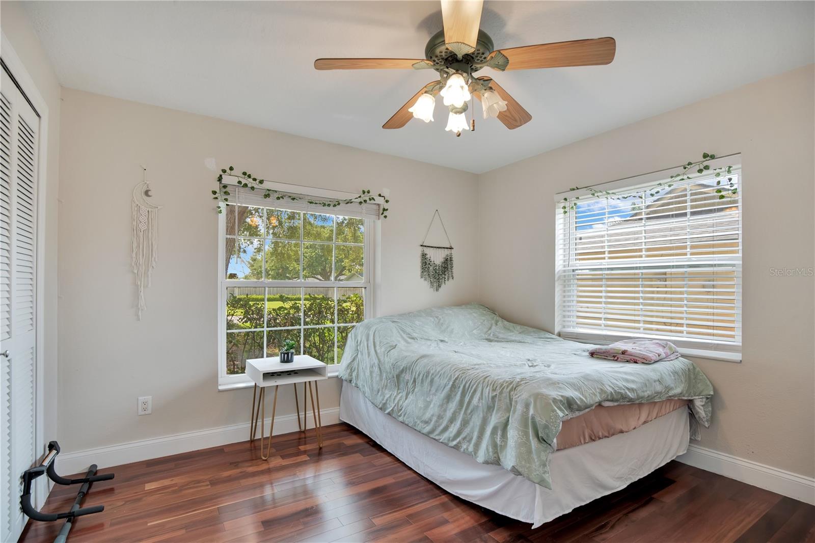 LAKE CONWAY SHORES - Residential