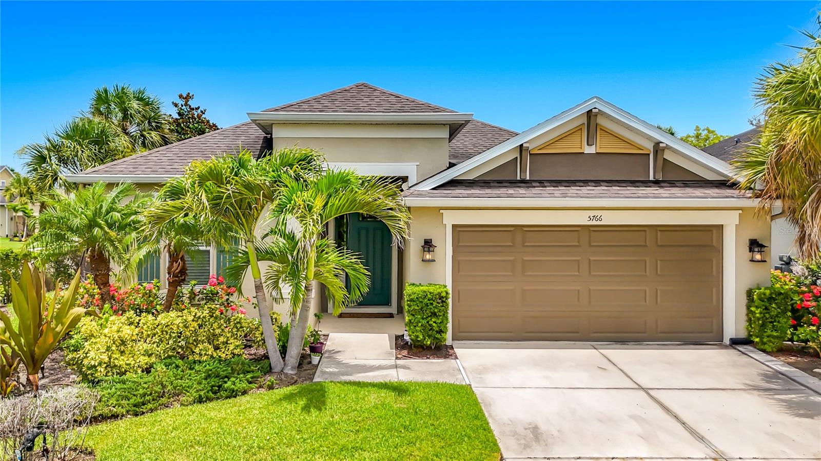 ARBOR LAKES ON PALMER RANCH - Residential
