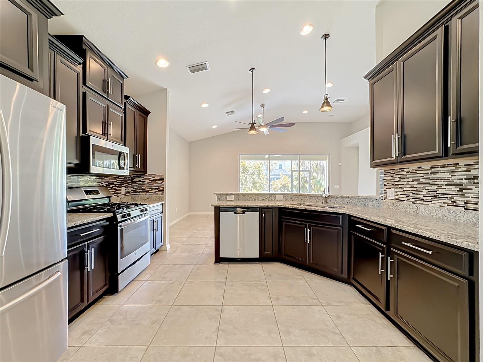 ARBOR LAKES ON PALMER RANCH - Residential