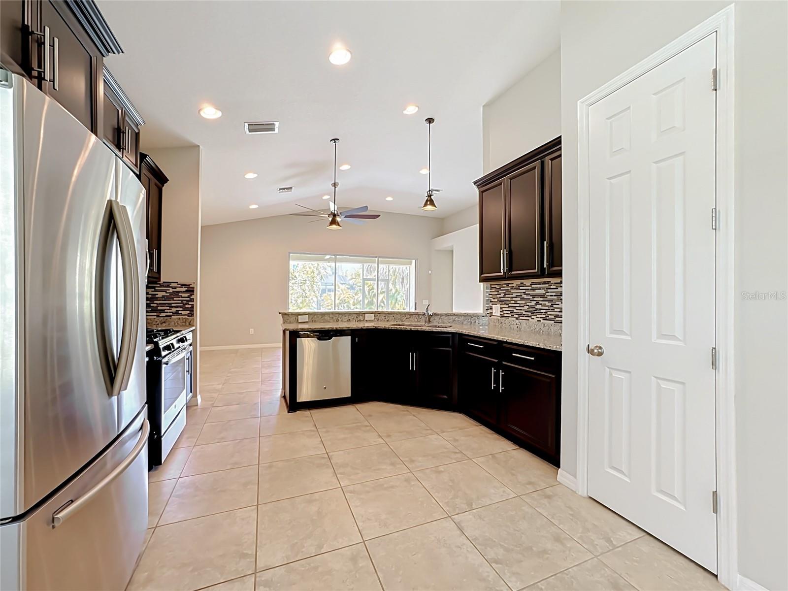 ARBOR LAKES ON PALMER RANCH - Residential