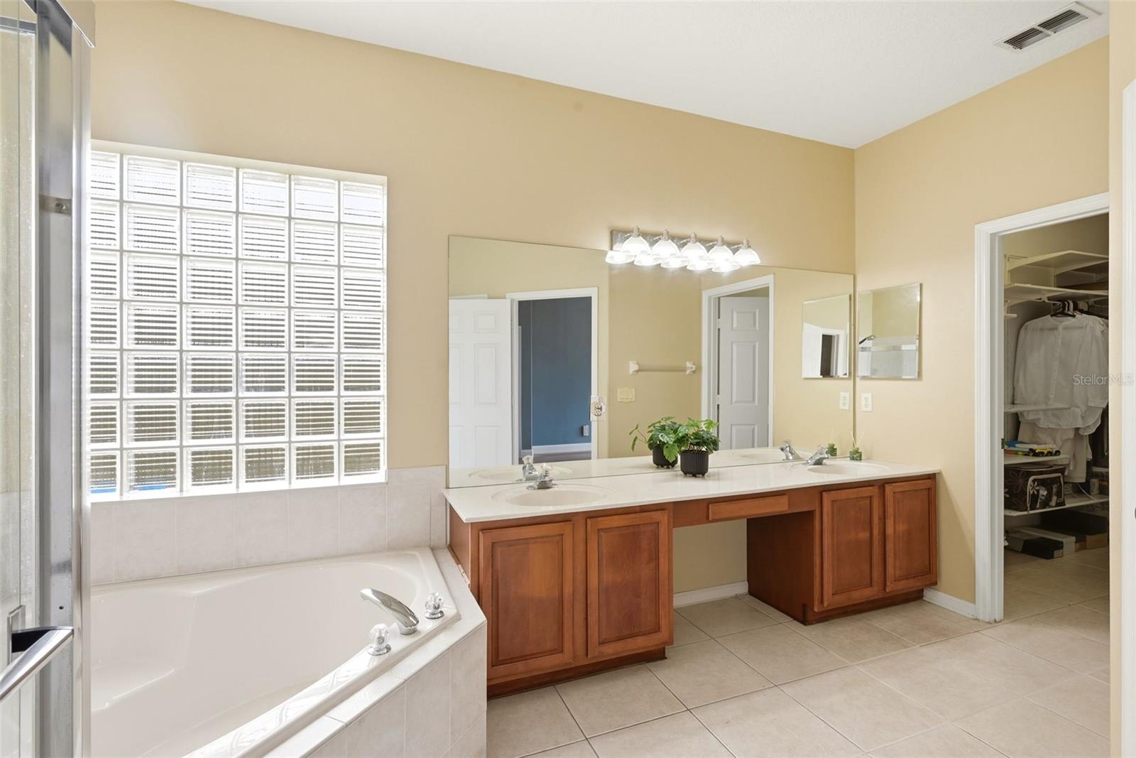 WINDERMERE CHASE - Residential