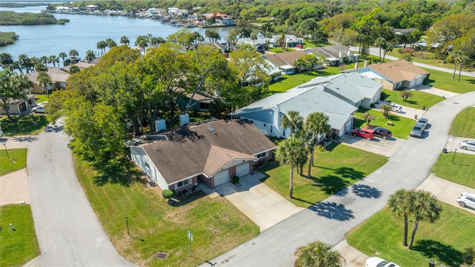 HARBOR POINT - Residential