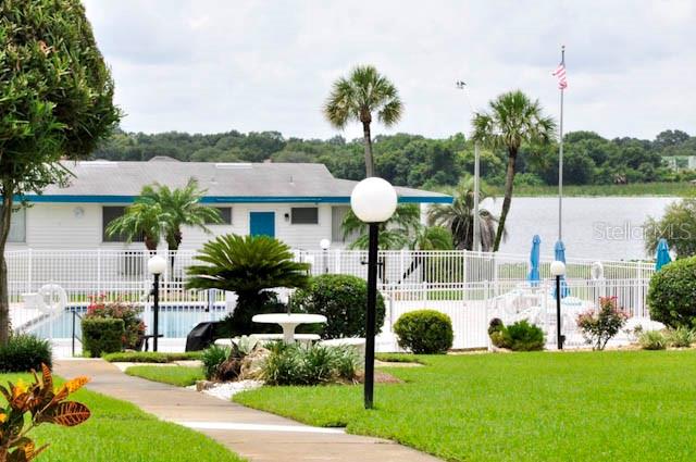 LAKELAND HARBOUR CONDOMINIUMS - Residential