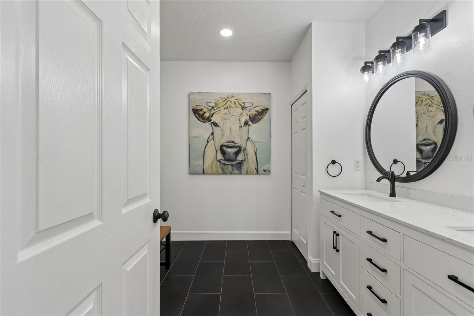 LEAHS ACRES - Residential