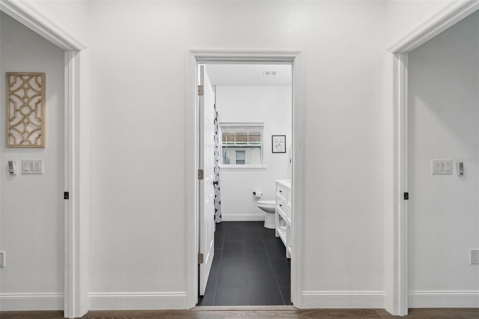 LEAHS ACRES - Residential