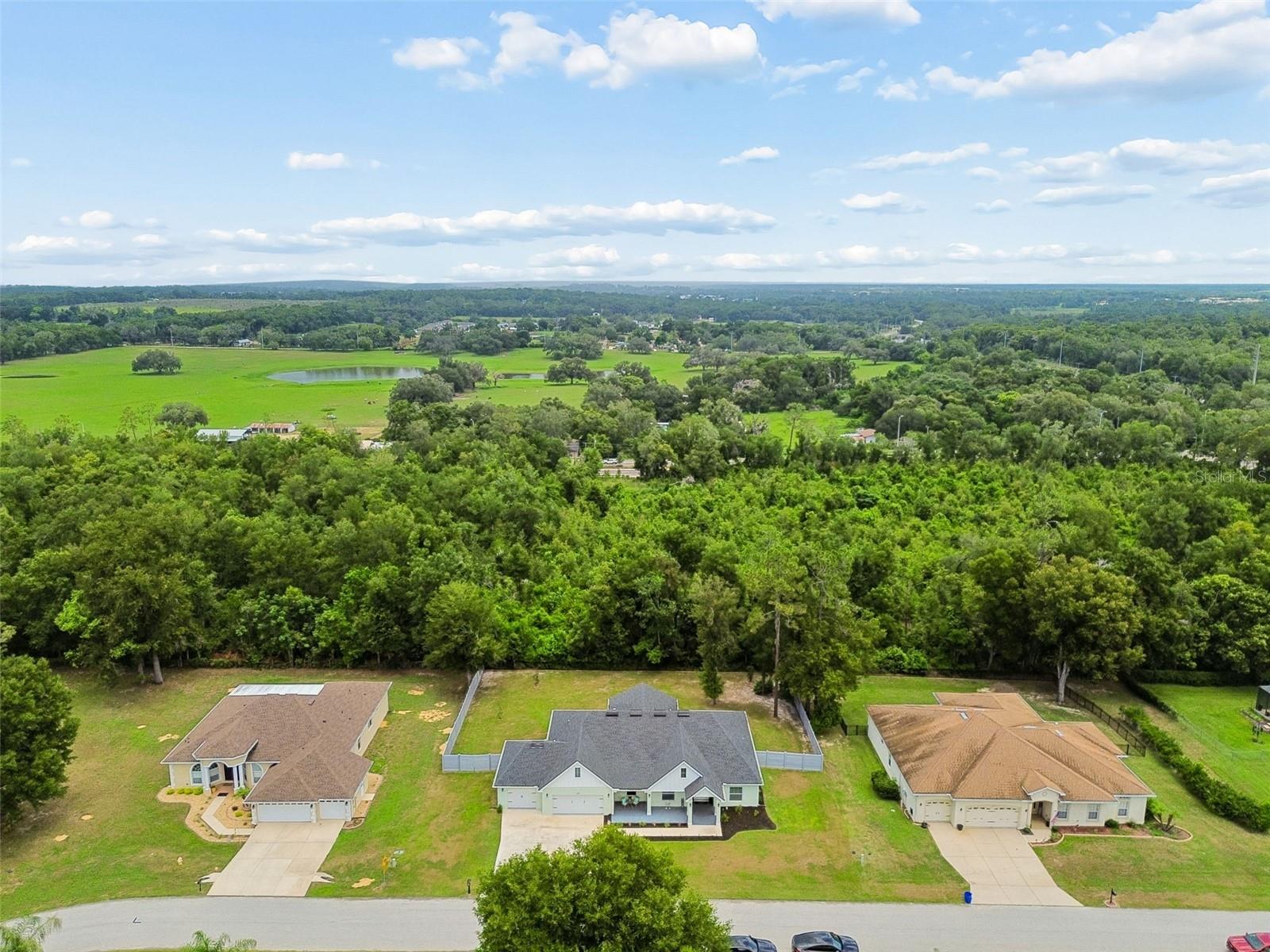 LEAHS ACRES - Residential