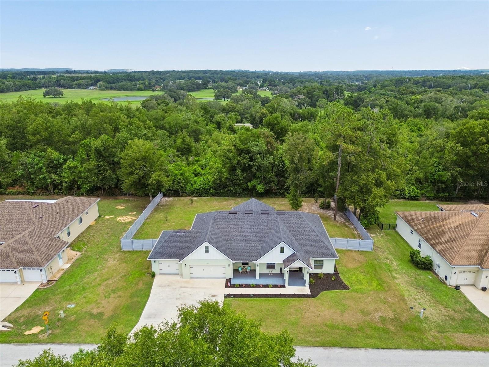 LEAHS ACRES - Residential