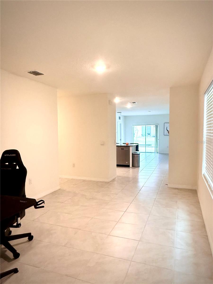 THOMPSON GROVE - Residential Lease