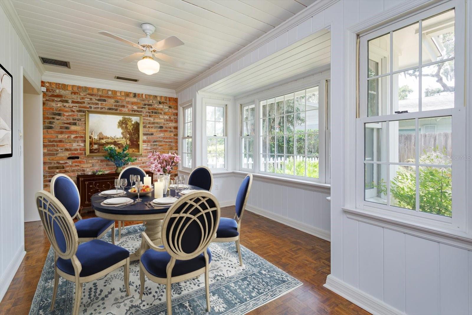 LAKE CONWAY ESTATES - Residential