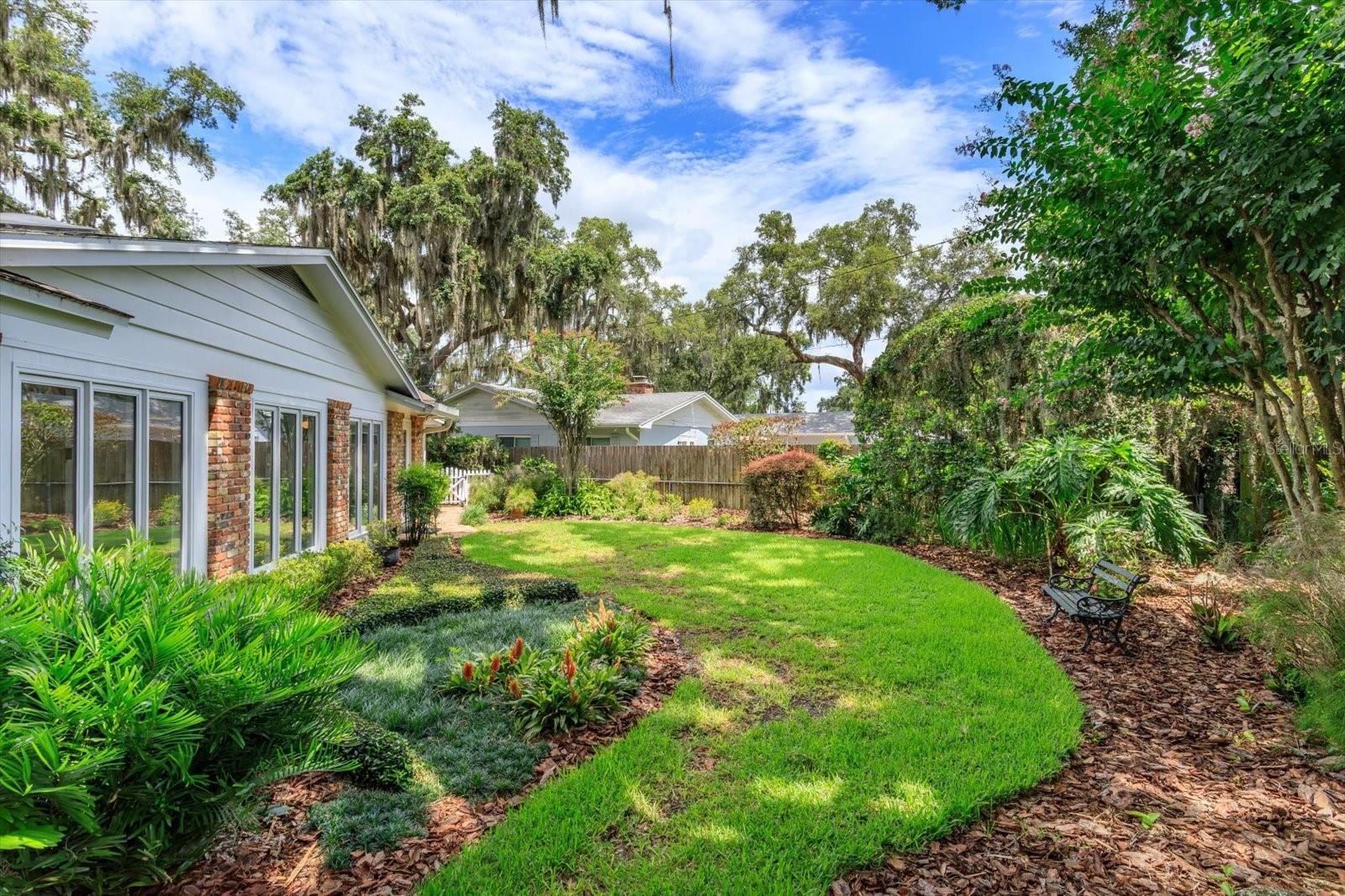 LAKE CONWAY ESTATES - Residential
