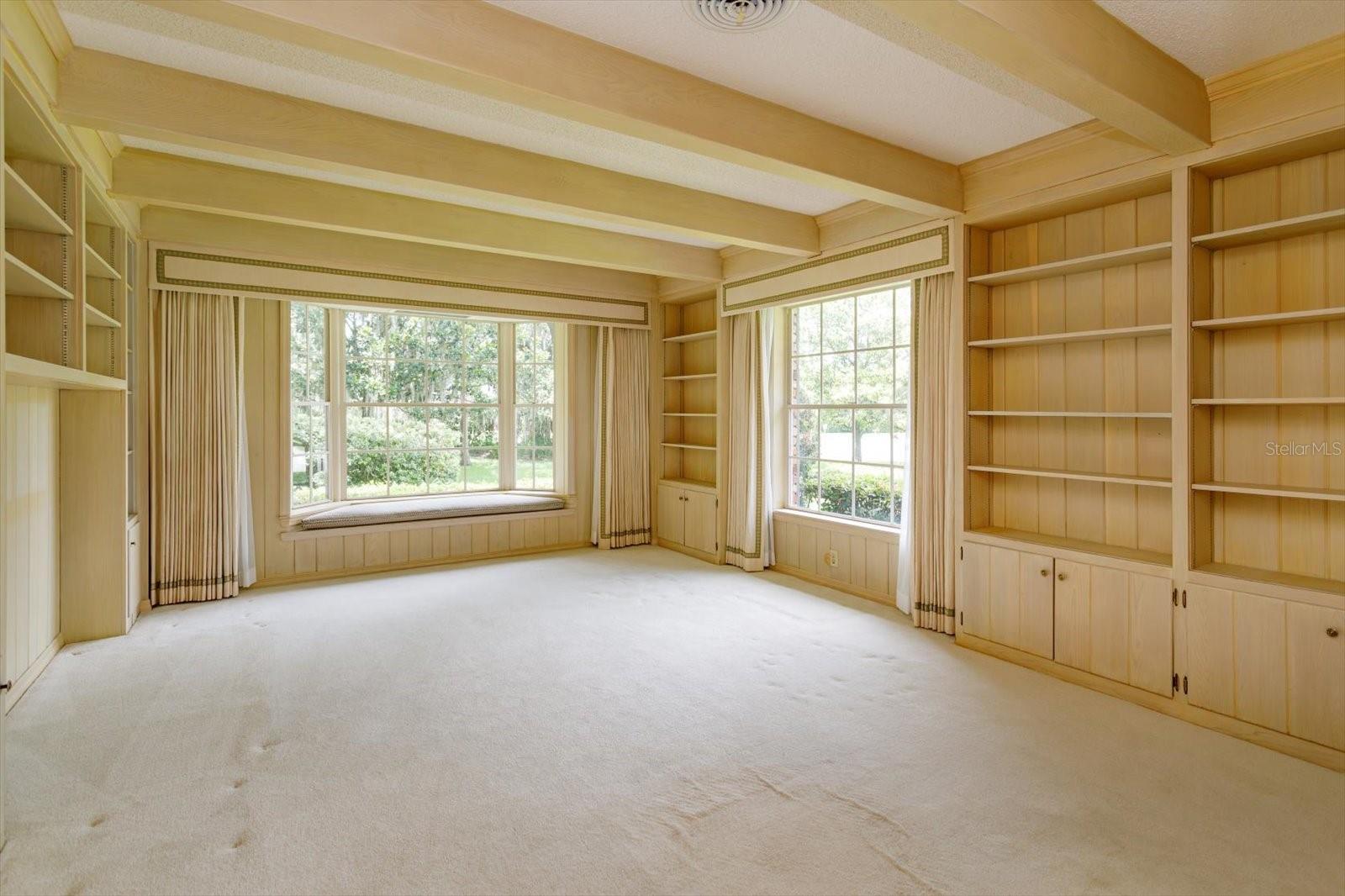 LAKE CONWAY ESTATES - Residential