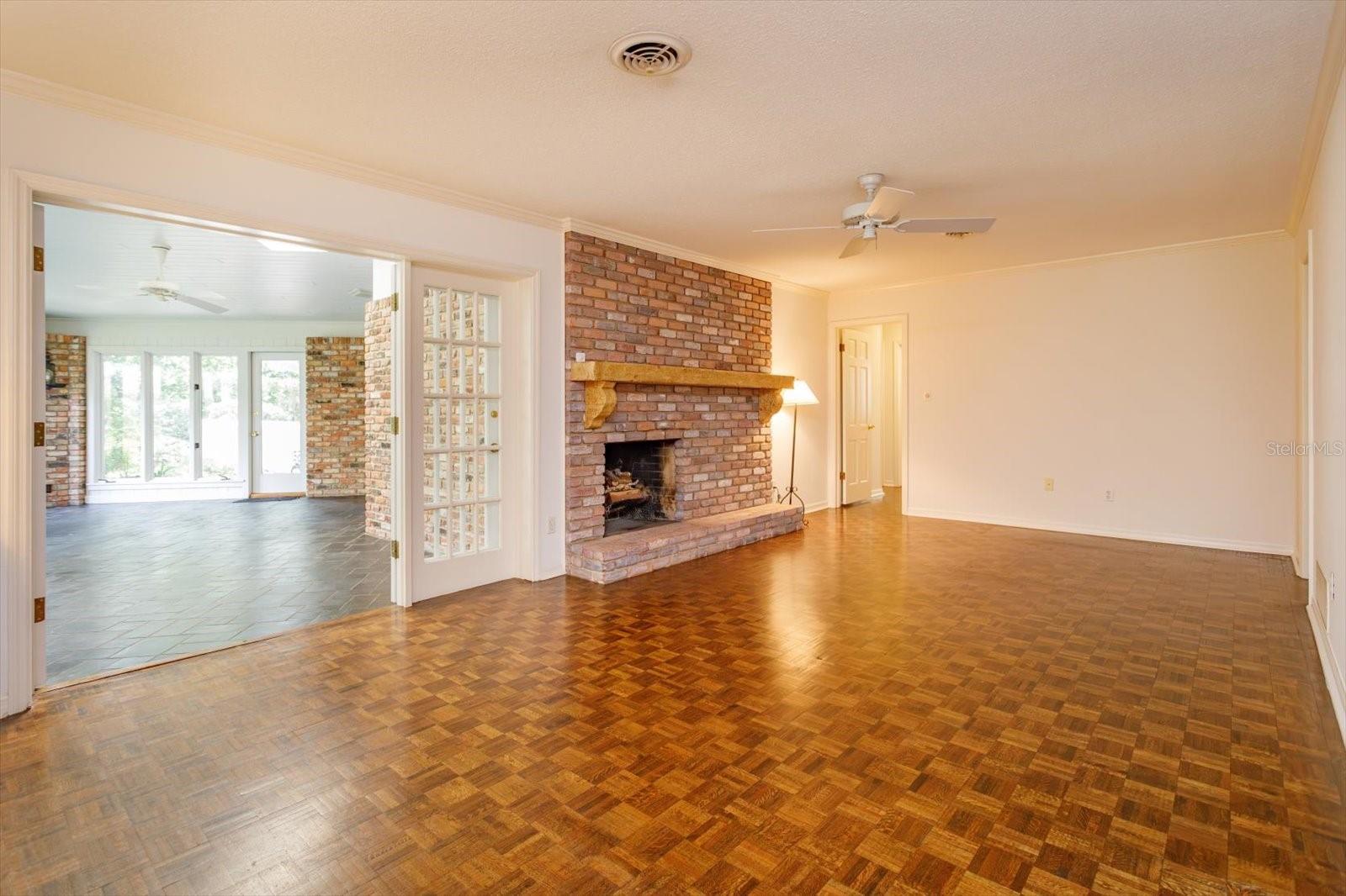 LAKE CONWAY ESTATES - Residential