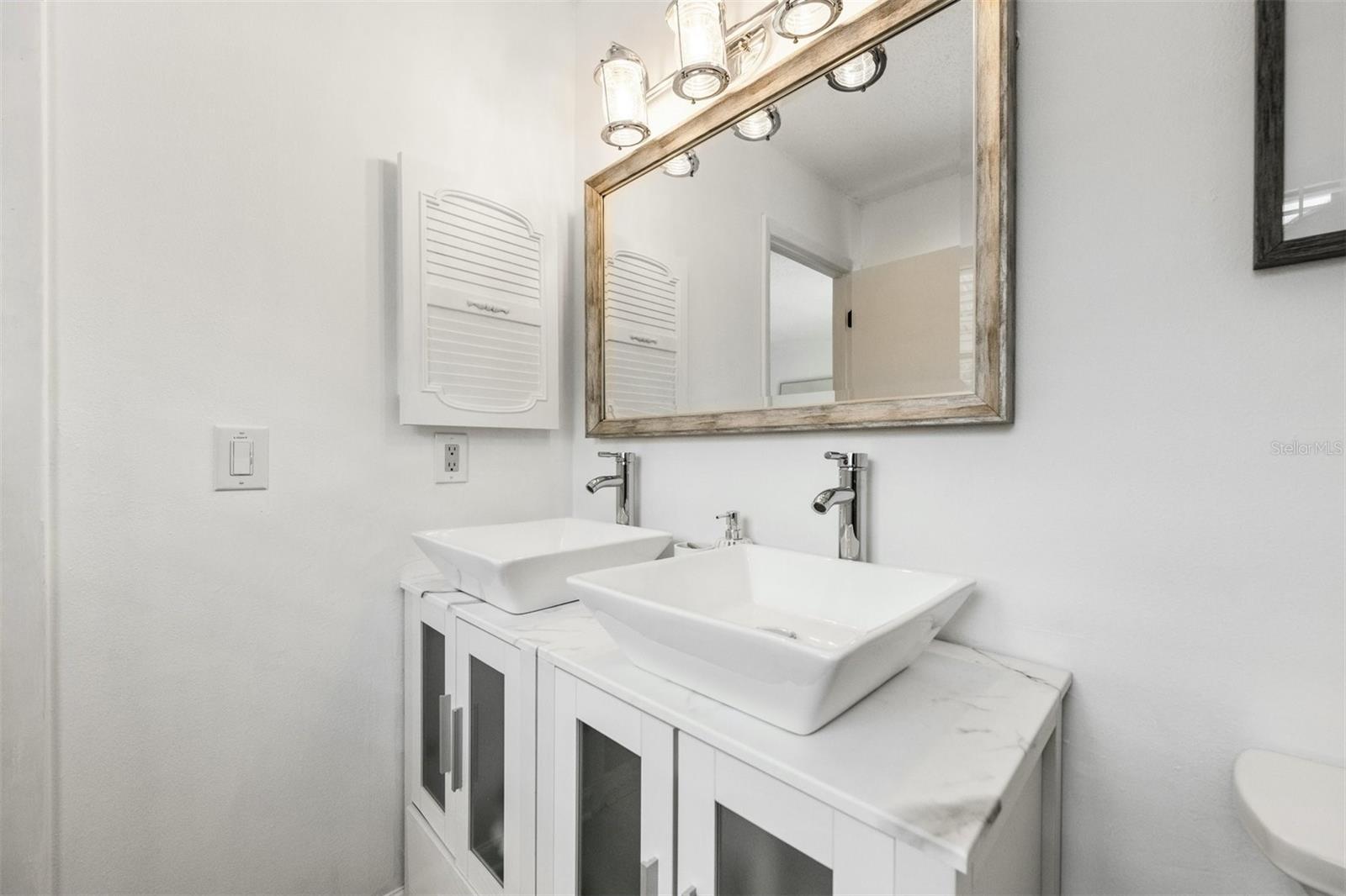 WOODPINE LAKE - Residential Lease
