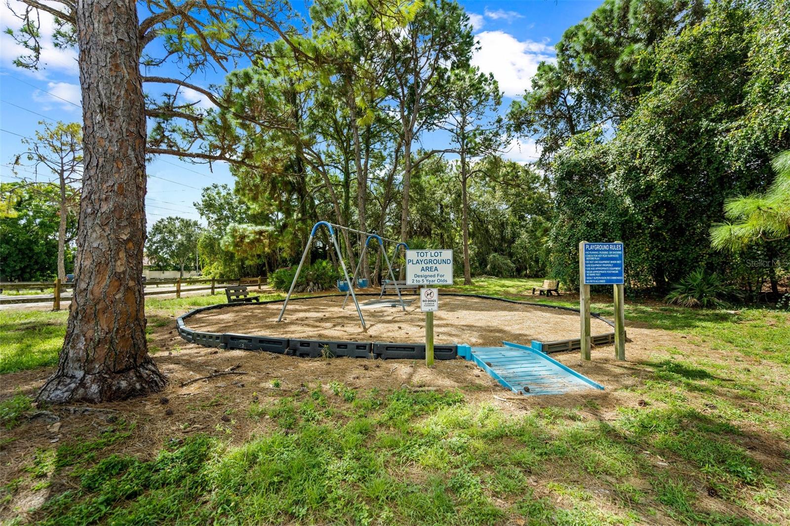 WOODPINE LAKE - Residential Lease