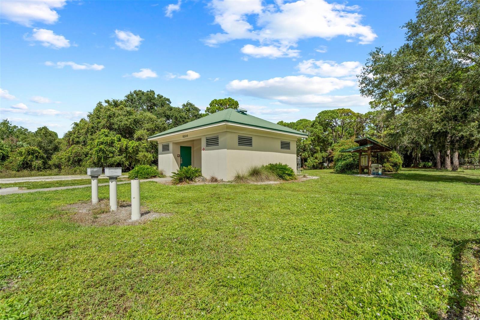 WOODPINE LAKE - Residential Lease