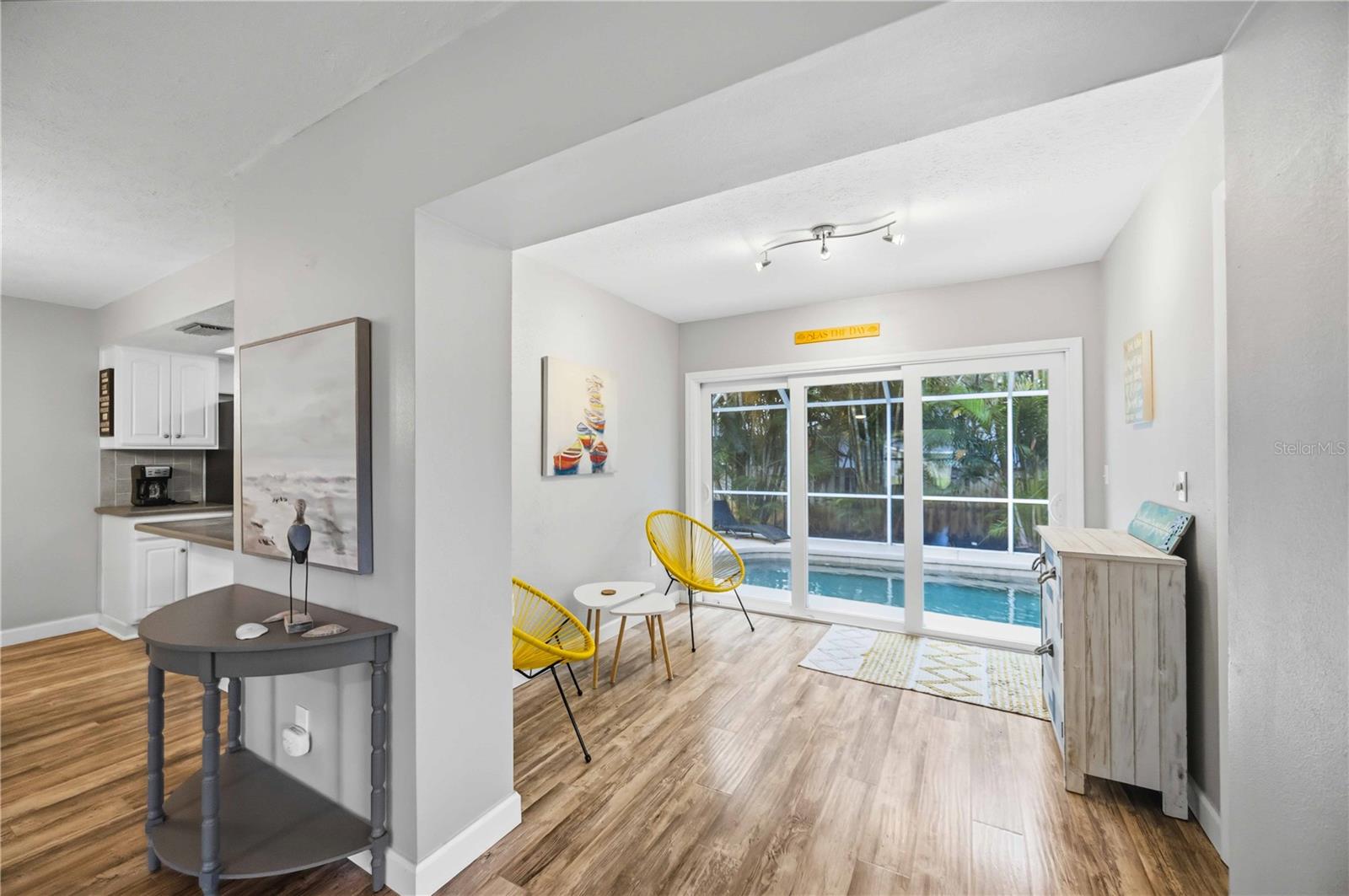 SOUTH VENICE - Residential