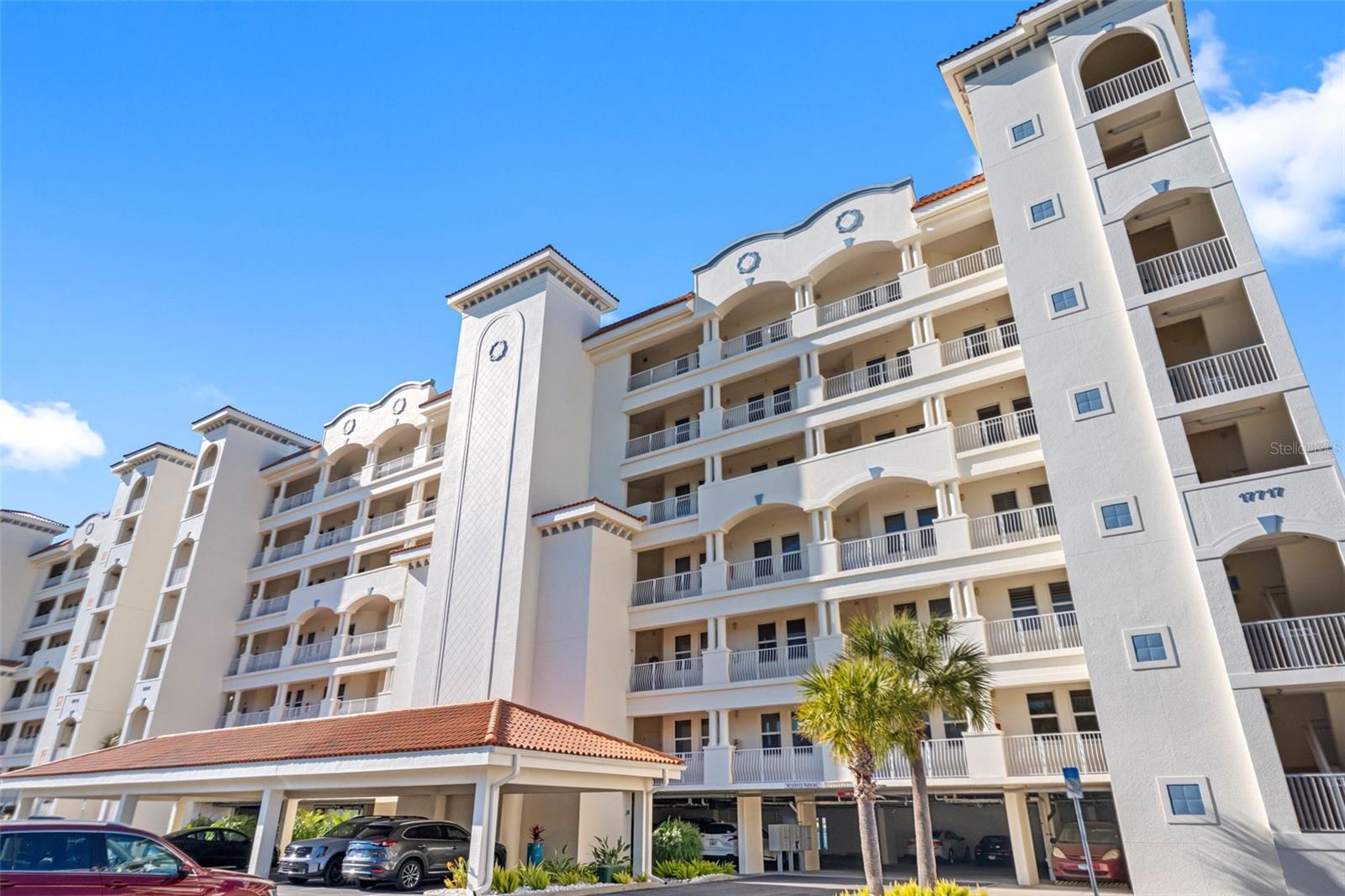 LAS FLORES CONDO - Residential