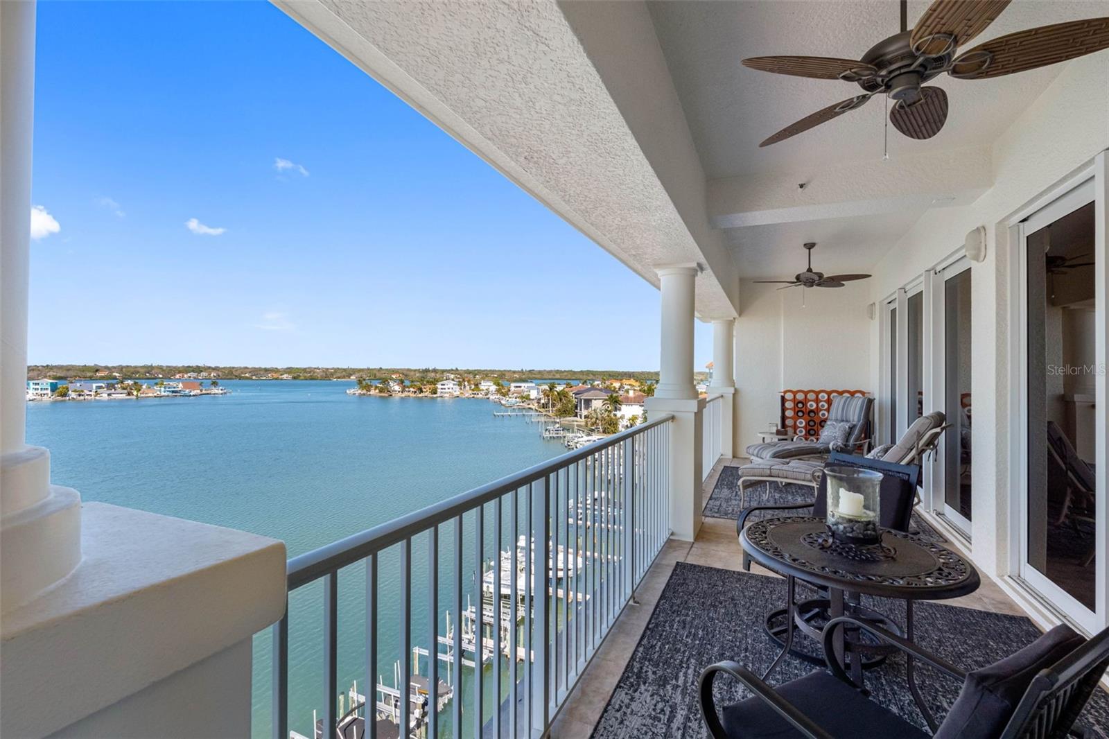 LAS FLORES CONDO - Residential