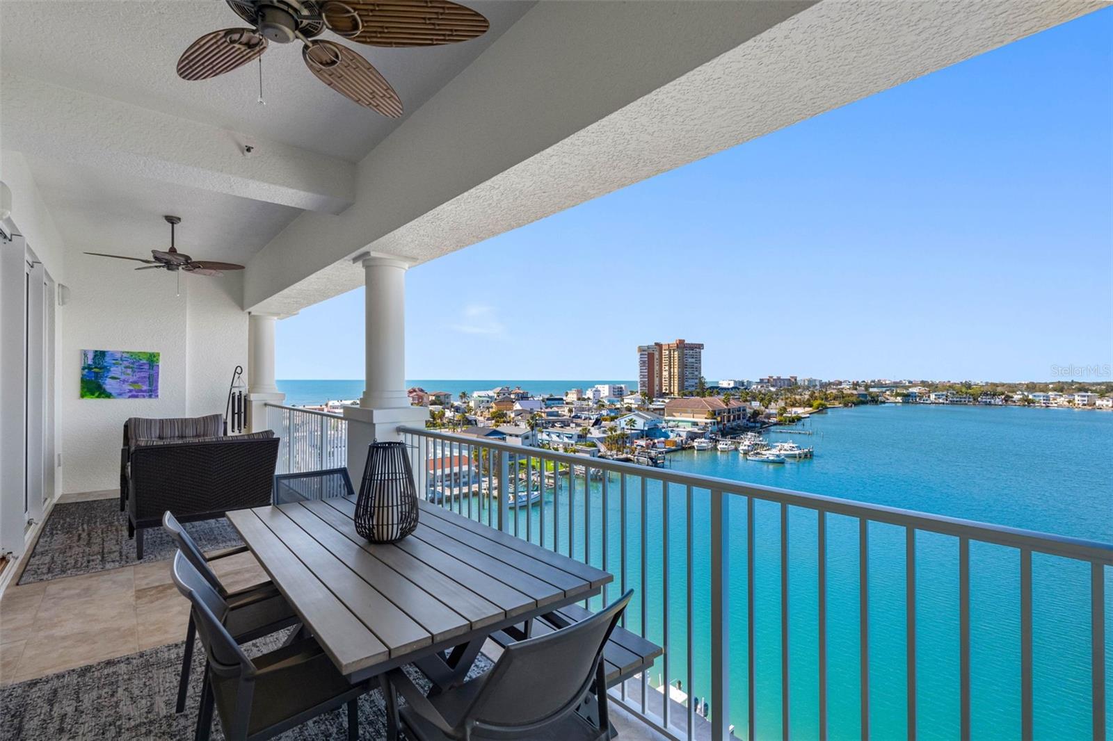 LAS FLORES CONDO - Residential